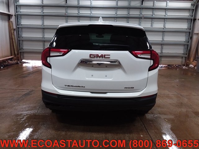 Used 2022 GMC Terrain SLE w/ LPO, Floor Liner Package AWD/4WD image 8