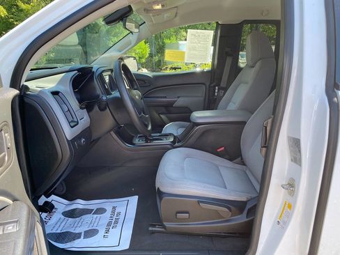 Used 2020 Chevrolet Colorado W/T w/ WT Convenience Package image 12