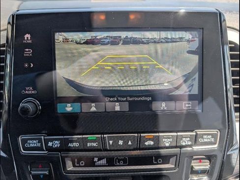 Used 2023 Honda Odyssey Elite image 11