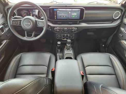 Used 2024 Jeep Gladiator Sport AWD/4WD image 30