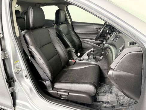 Used 2013 Acura ILX w/ Premium Package FWD image 39
