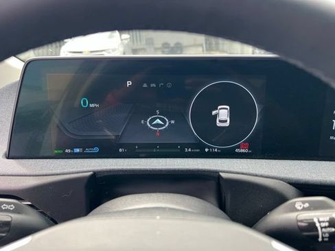 Used 2022 Kia EV6 Wind AWD/4WD image 14