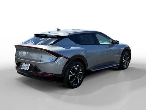 Used 2023 Kia EV6 Wind w/ Wind Technology Package AWD/4WD image 5