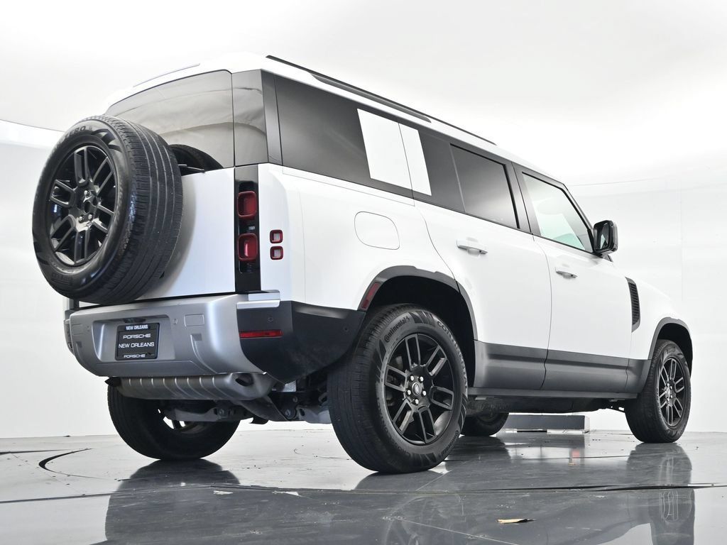 Used 2025 Land Rover Defender 110 S AWD/4WD image 25