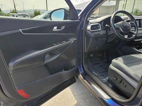 Used 2019 Kia Sorento S AWD/4WD image 21
