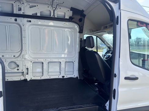 Used 2023 Ford Transit 250 148 High Roof Extended w/ Fleet Safety Package image 32