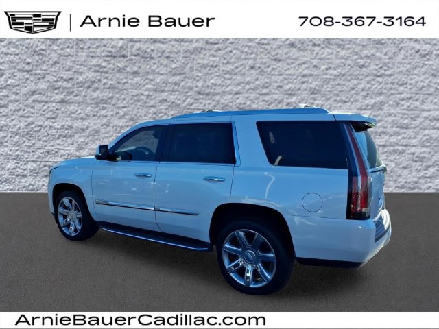 Used 2018 Cadillac Escalade Luxury AWD/4WD image 10