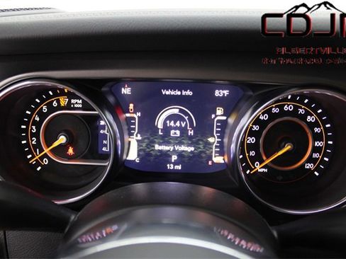 Used 2023 Jeep Gladiator Rubicon w/ Cold Weather Group image 40