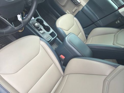 Used 2025 Ford Maverick Lariat w/ 4K Tow Package AWD/4WD image 14