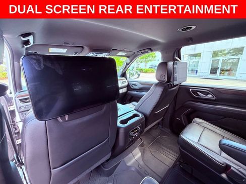 Used 2021 Chevrolet Suburban Premier AWD/4WD image 12
