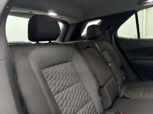Used 2021 Chevrolet Equinox LT image 27