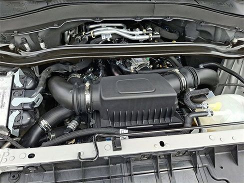 Certified 2025 Ford Explorer ST image 30
