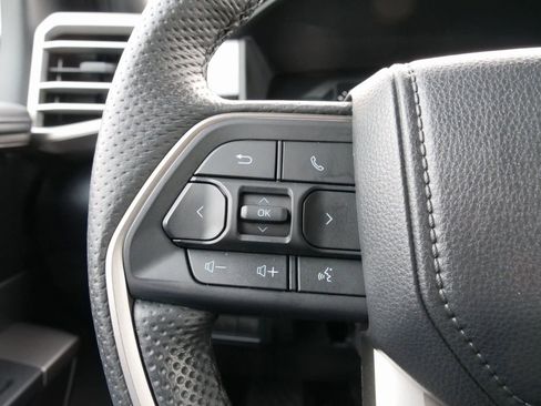 Used 2025 Toyota Tundra SR5 w/ SR5 Premium Package image 22