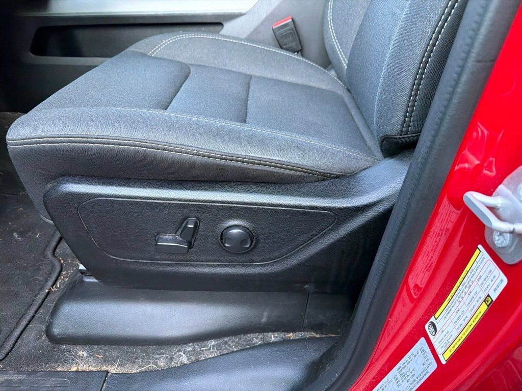 Used 2024 RAM 1500 Big Horn AWD/4WD image 12