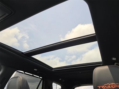 New 2025 Honda Pilot TrailSport