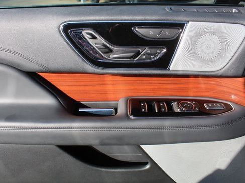 Used 2024 Lincoln Navigator L Reserve image 50