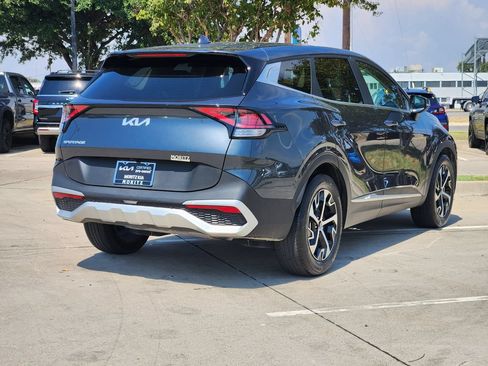 Certified 2025 Kia Sportage EX FWD image 4