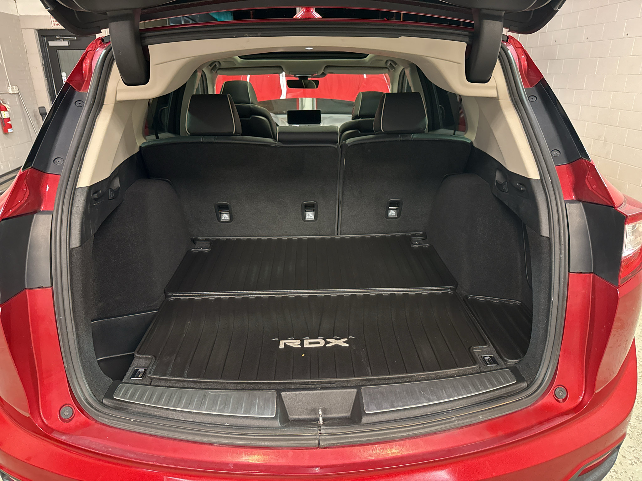 Used 2019 Acura RDX AWD/4WD image 33