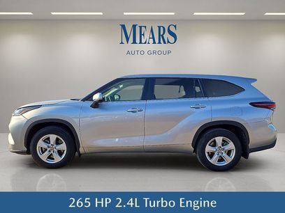 Used 2024 Toyota Highlander LE