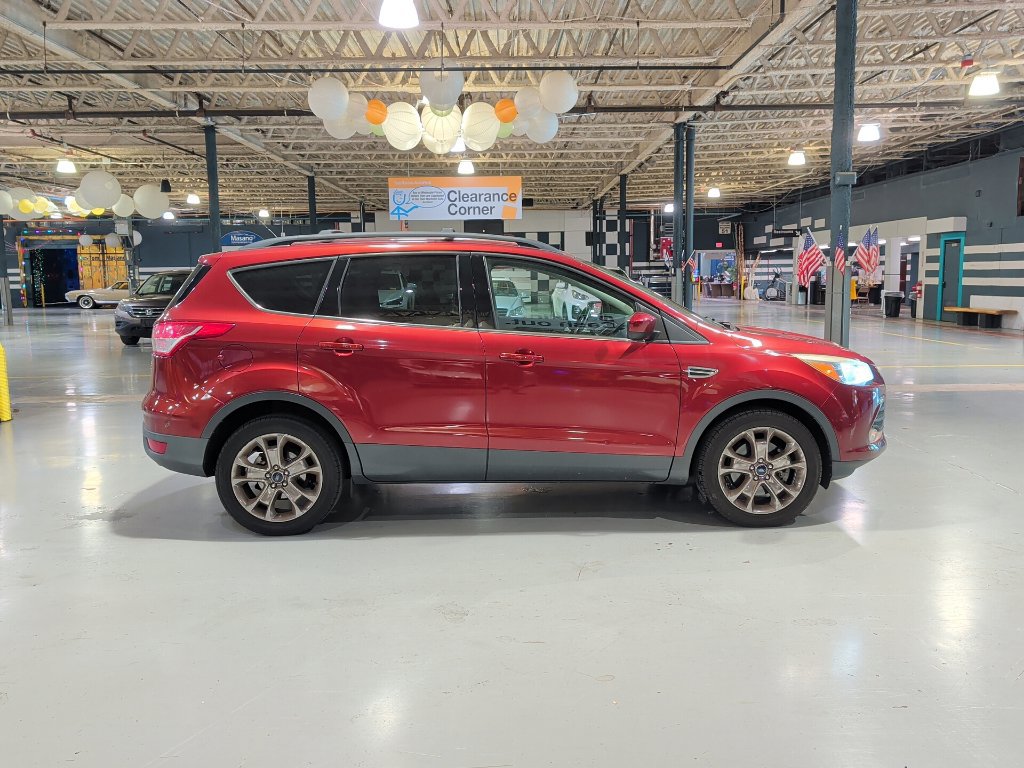 Used 2016 Ford Escape SE w/ SE Leather Comfort Package AWD/4WD image 8