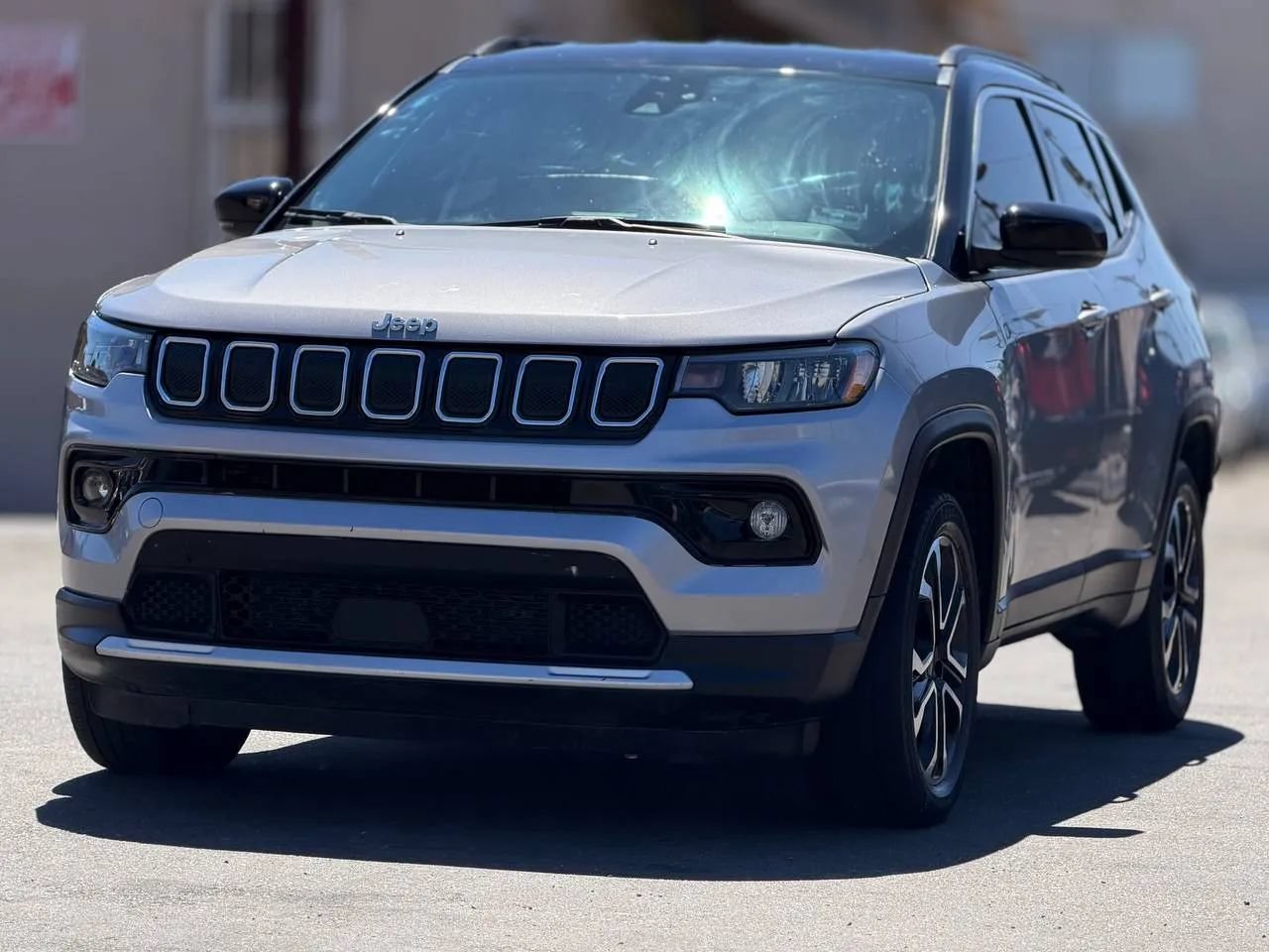 Used 2022 Jeep Compass Limited AWD/4WD image 3