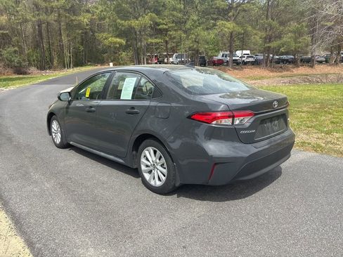Used 2026 Toyota Corolla LE w/ LE Premium Package image 7
