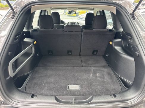 Used 2014 Jeep Cherokee Sport AWD/4WD image 8