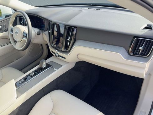 Certified 2023 Volvo XC60 B5 Plus w/ Climate Package image 31