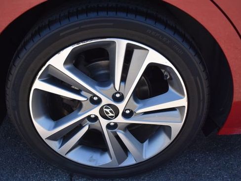 Used 2017 Hyundai Elantra Limited w/ Limited Ultimate Package 09 FWD image 48