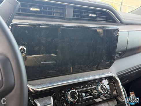 Certified 2025 GMC Sierra 2500 Denali w/ Denali Reserve Package AWD/4WD image 9