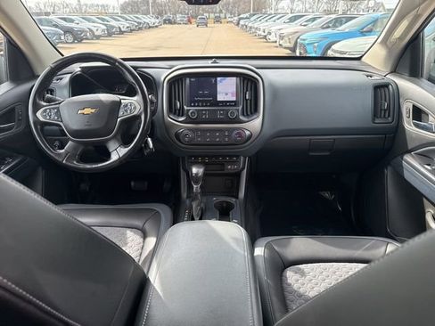 Used 2022 Chevrolet Colorado Z71 w/ Safety Package image 46