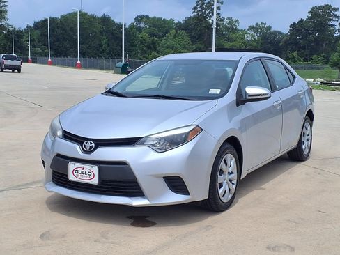 Used 2014 Toyota Corolla LE FWD image 3