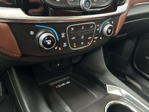 Used 2019 Chevrolet Traverse High Country w/ LPO, 'HIT The Road' Package AWD/4WD image 26