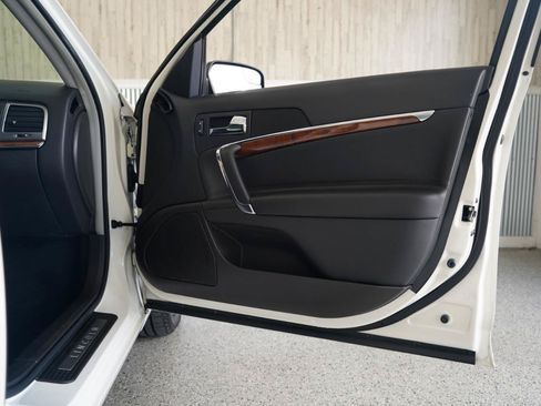 Used 2012 Lincoln MKZ FWD image 30