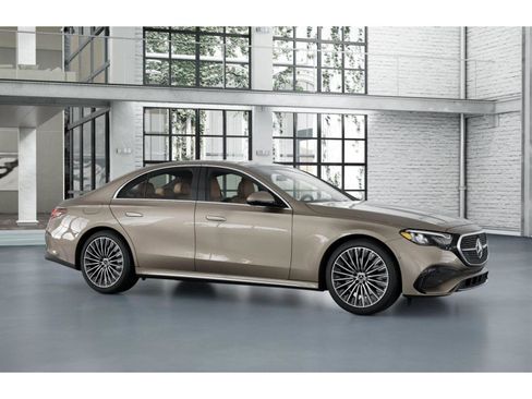 New 2026 Mercedes-Benz E 350 4MATIC Sedan image 15
