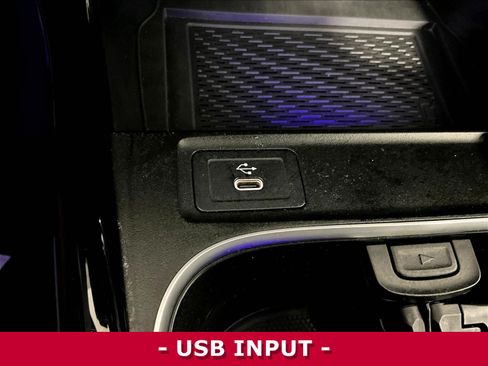 Used 2025 Mercedes-Benz CLA 250 4MATIC image 16