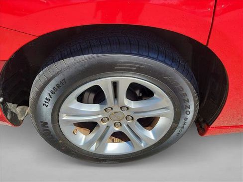 Used 2022 Dodge Charger SXT image 11