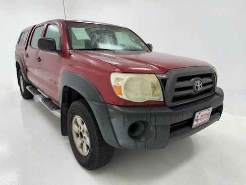 Used 2009 Toyota Tacoma PreRunner image 2