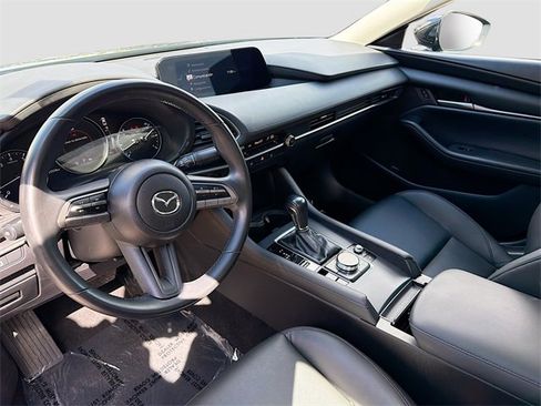 Used 2021 MAZDA MAZDA3 s image 9
