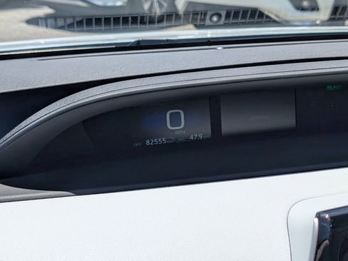 Used 2021 Toyota Prius XLE FWD image 15