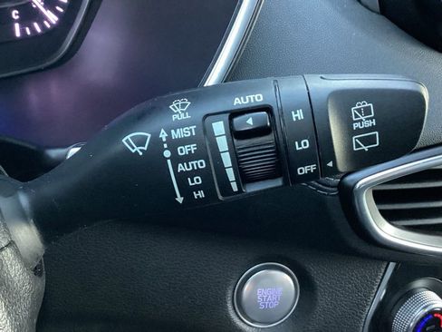 Used 2019 Hyundai Santa Fe AWD image 35