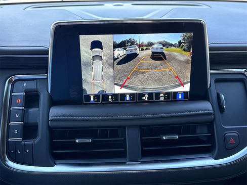 Used 2022 GMC Yukon SLT w/ SLT Premium Package image 27