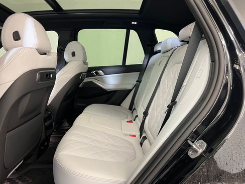 Used 2026 BMW X5 xDrive40i w/ Parking Assistance Package AWD/4WD image 14