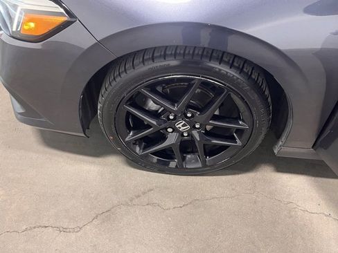 Used 2023 Honda Civic Sport image 29