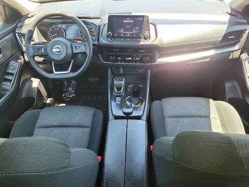 Used 2024 Nissan Rogue SV AWD/4WD image 21