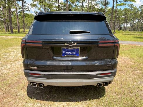 New 2026 Chevrolet Traverse Z71 w/ Enhanced Driving Package AWD/4WD image 4
