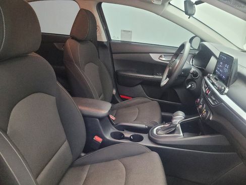 Used 2022 Kia Forte LXS FWD image 21