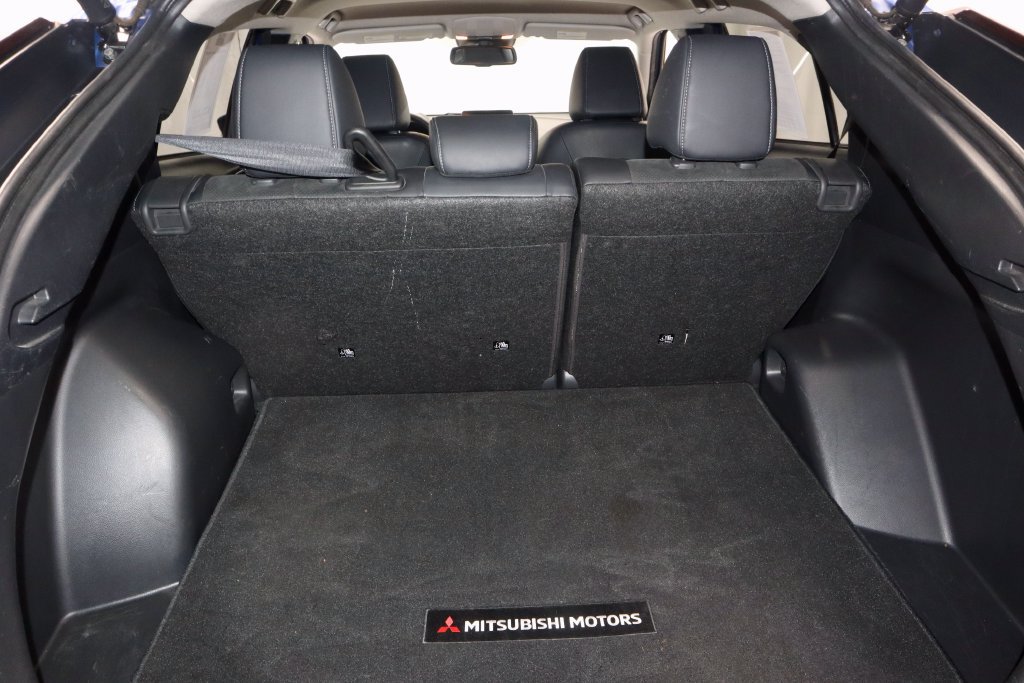 Used 2025 Mitsubishi Eclipse Cross SE AWD/4WD image 14