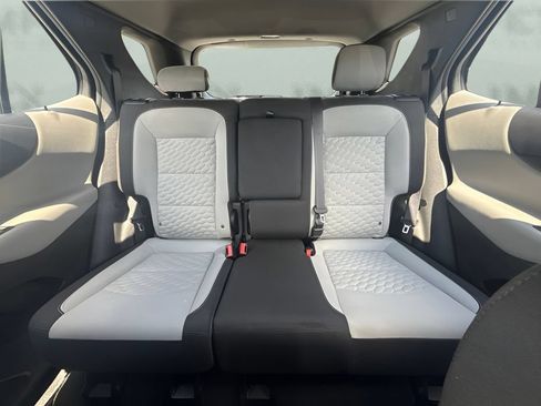 Used 2020 Chevrolet Equinox LS FWD image 10