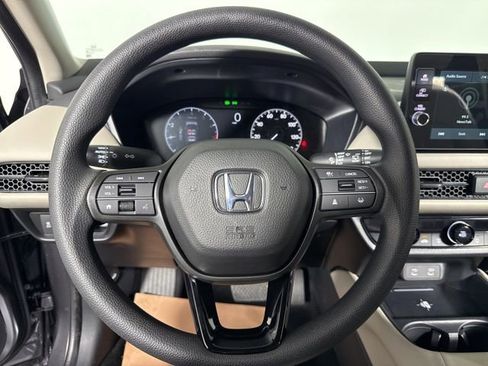 New 2026 Honda HR-V LX image 25